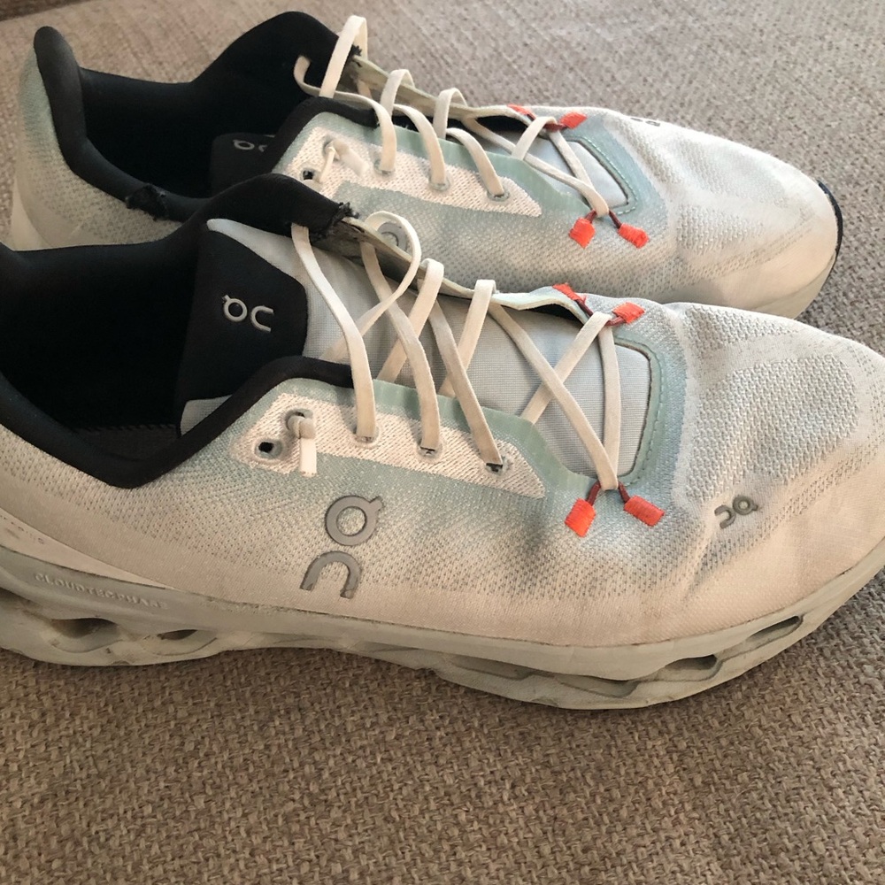 On Cloud Running Men's White and Gray Running Shoes
